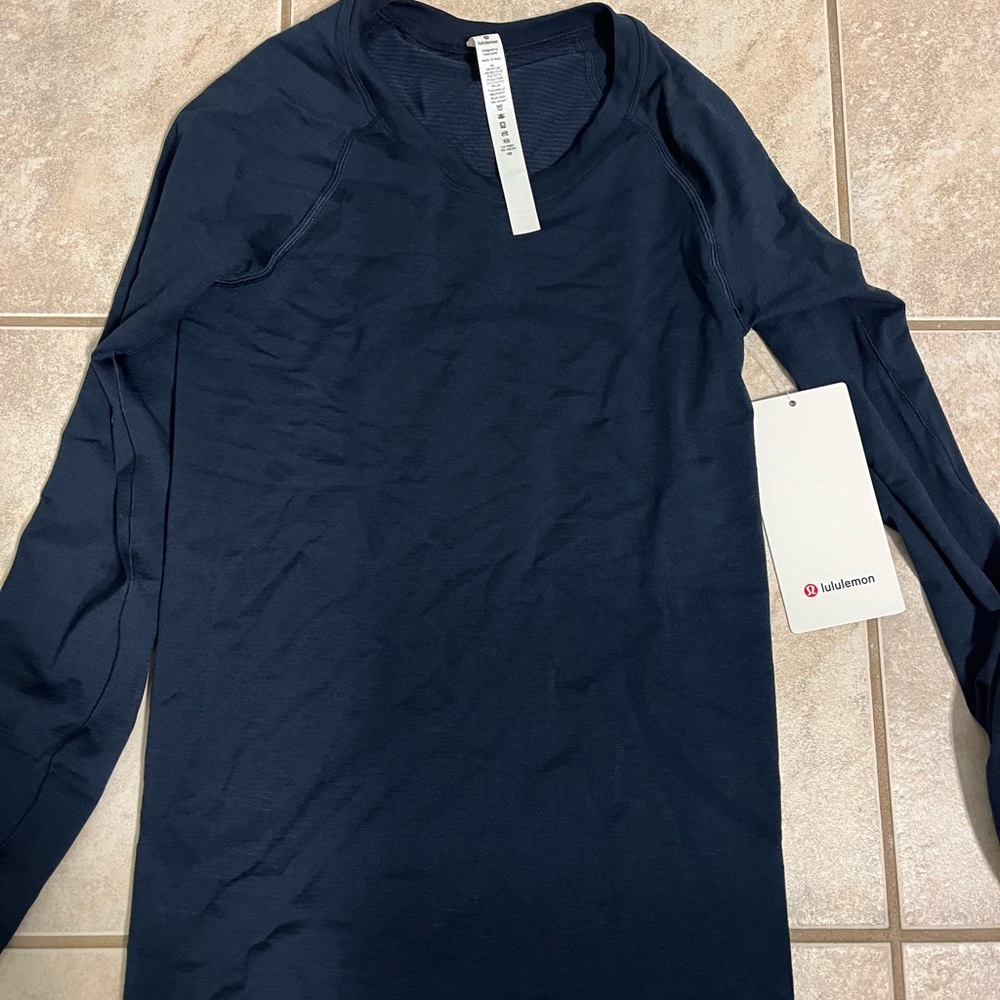 Lulu lemon athletic shirt. NWT
